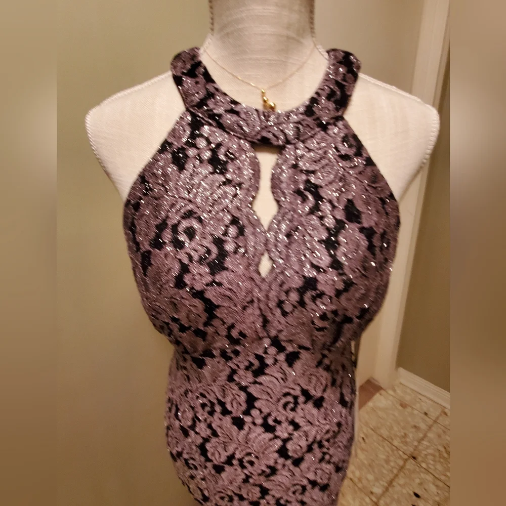 Dress - Picture 4 of 13